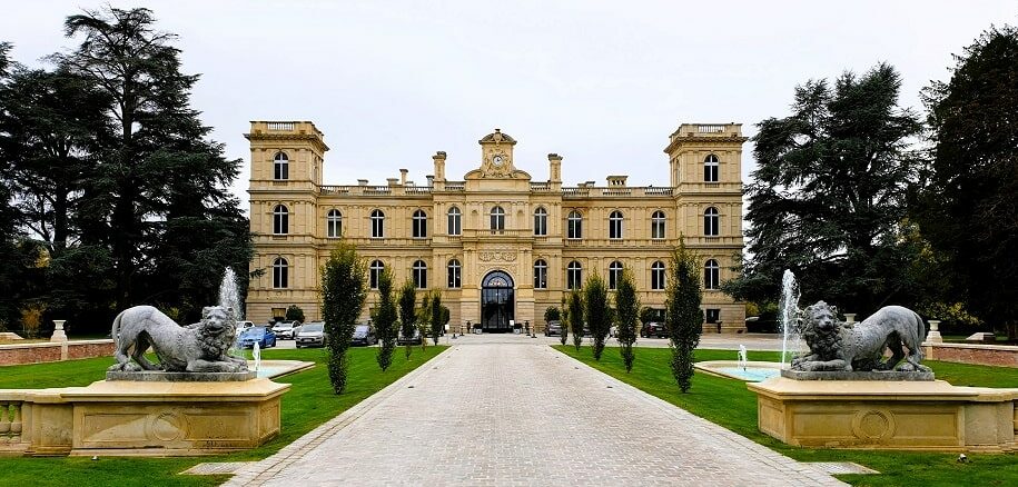 Le château de Ferrières