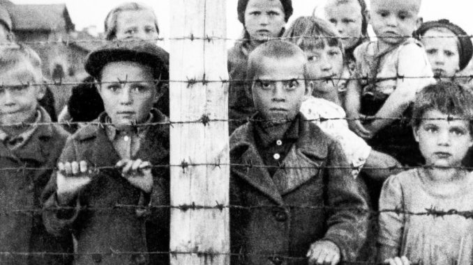 Holocauste, une nouvelle histoire", l'analyse de la Shoah par Laurence Rees |