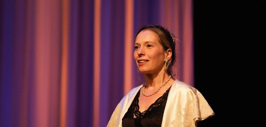 "Lettre d'une inconnue" : Ophelia Kolb sur les planches de la Comédie des Champs-Elysées...