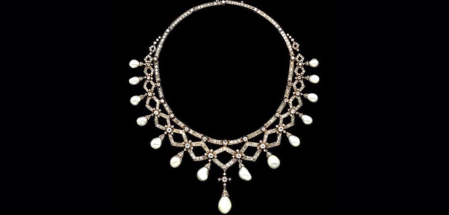 Les juifs et le commerce de la perle à Paris (photo : Collier, 1890, diamants, perles fines, or et argent. Collection privée © Albion Art Jewellery Institute)