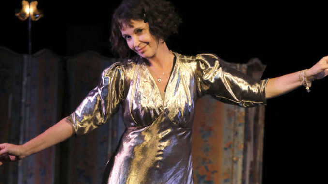 Zabou Breitman est "Dorothy" Parker sur les planches du théâtre de la Porte Saint-Martin